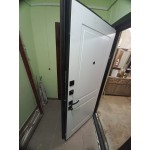 Входная дверь STORM 11 белый софт
