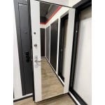 Входная дверь LOFT зеркало максимум белый софт